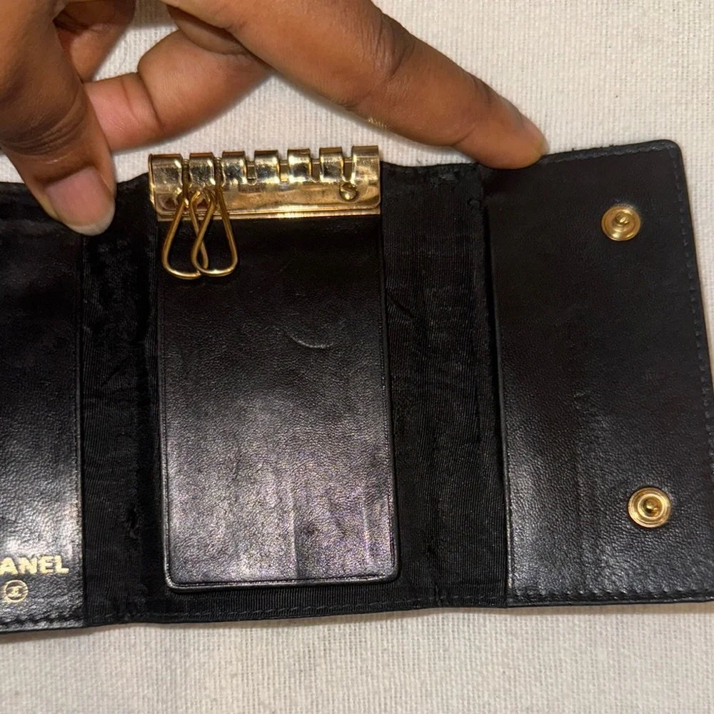 CHANEL Black Caviar Leather Key Card Holder - Picture 11 of 12